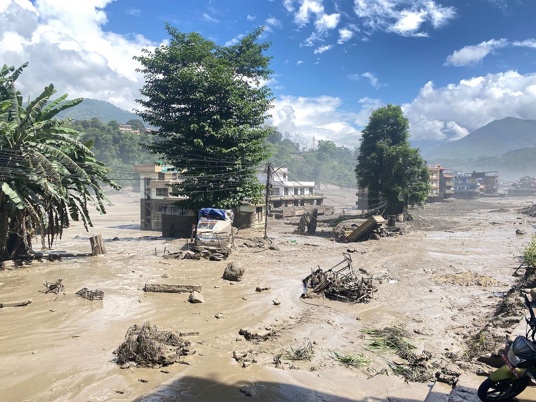 बाढी प्रभावित क्षेत्रमा टेलिकमको दुई दिन निःशुल्क भ्वाइस कल