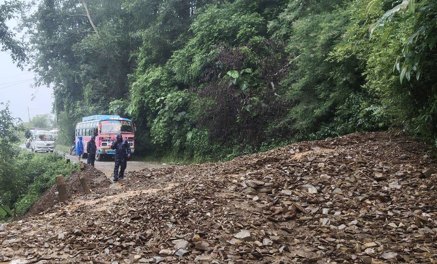 गुल्मीमा कालीगण्डकी करिडोर र मदन भण्डारी राजमार्ग अवरुद्ध
