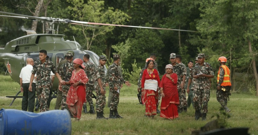 नेपाली सेनाद्वारा रसुवाबाट ८८ जनाको हवाई उद्धार