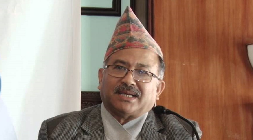 पूर्वप्रधानन्यायाधीश श्रेष्ठद्वारा १७० बाढीपीडित परिवारलाई राहत वितरण