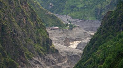 ओमसतियाद्वारा बाढी प्रभावितका लागि २४ लाख सहयोग