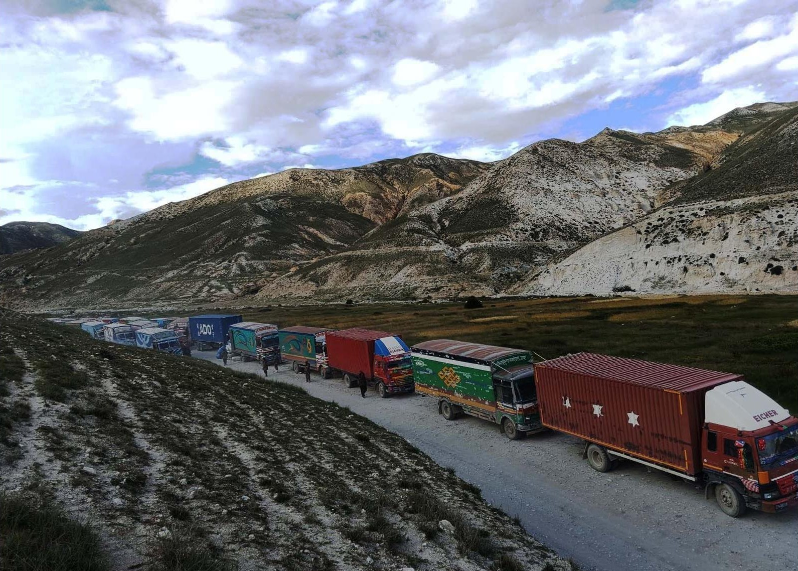 कोरला नाका प्रयोग गरी जीडब्ल्यूएमका विद्युतीय गाडीको डेलिभरी सुरु