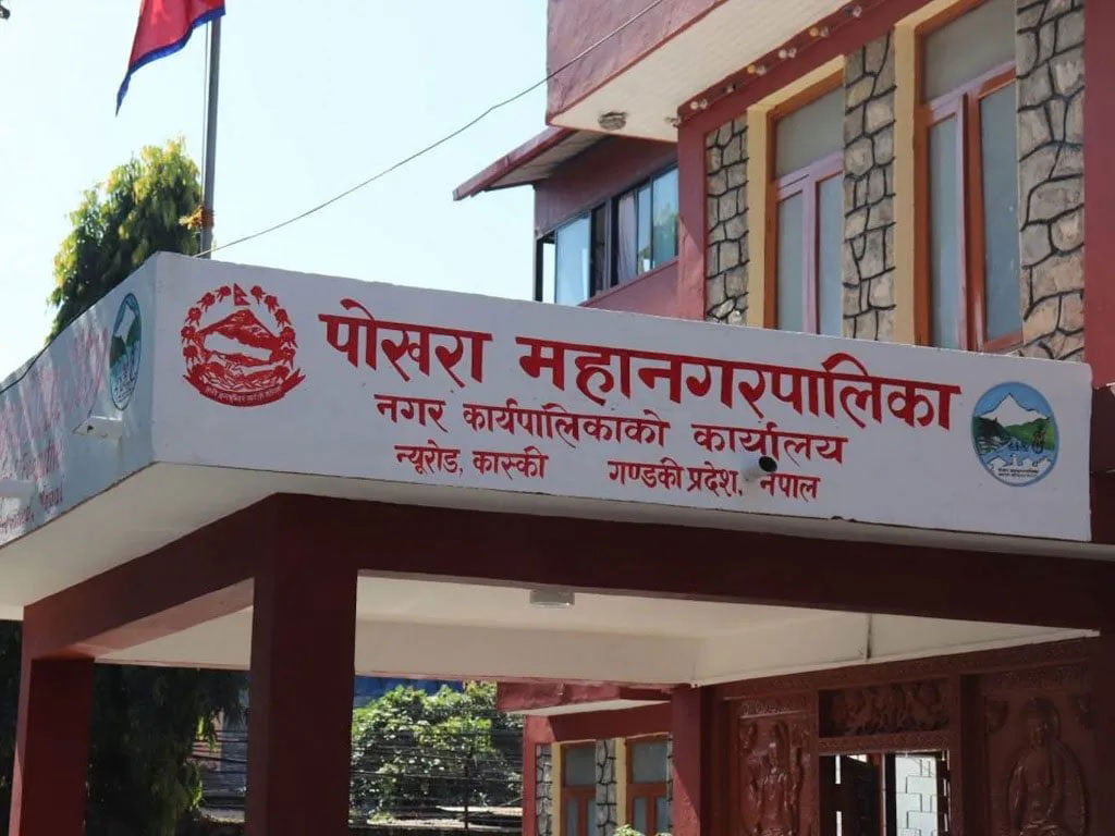 फिर्केखोलाका अनधिकृत संरचना हटाउन पोखरा महानगरको ताकेता