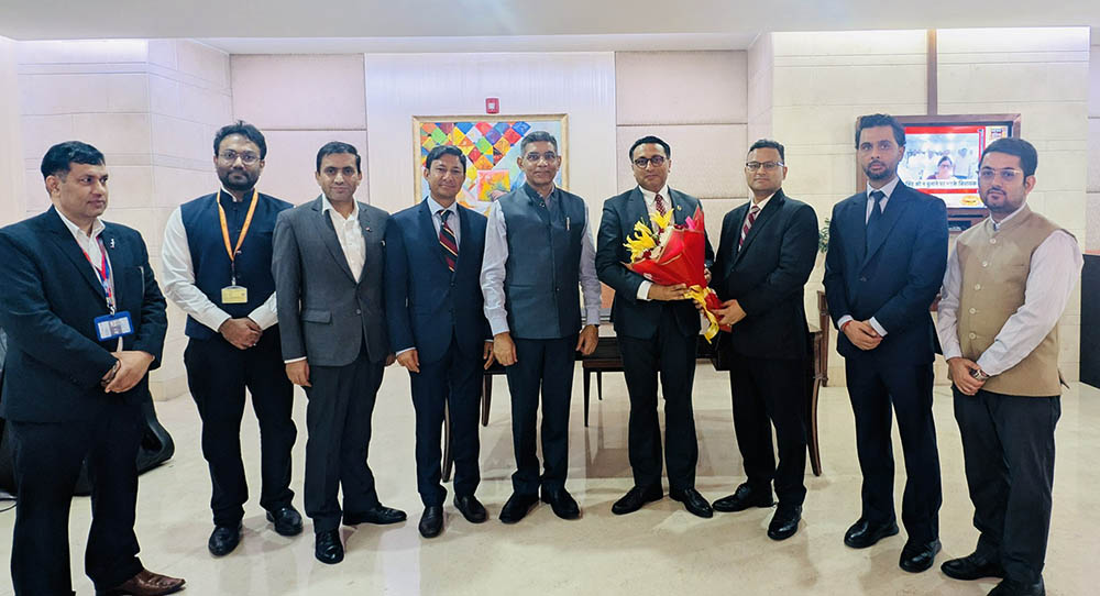 भारत भ्रमण सकेर अर्थमन्त्री वाग्ले स्वदेश फर्किए