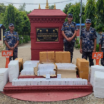 महोत्तरीमा दुई करोड रुपैयाँ भन्दा बढीको एप्पल कम्पनीको एयर वर्डस बरामद