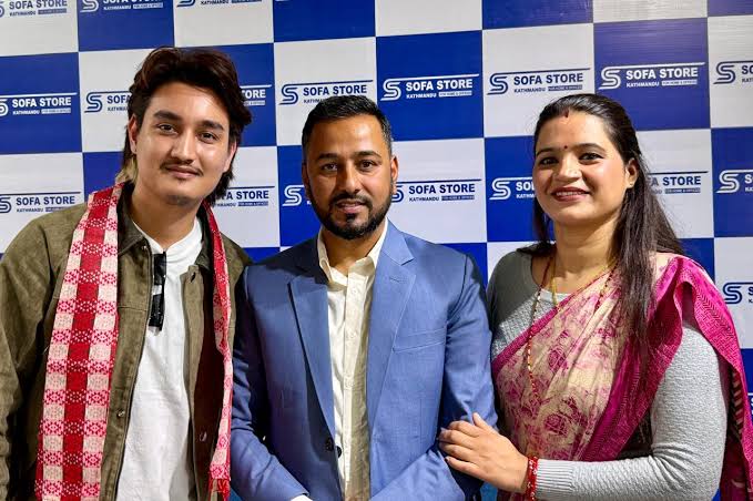 सोफा स्टोरको ब्रान्ड एम्बेसडरमा पारस बम ठकुरी नियुक्त