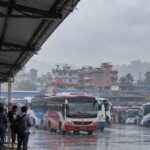 काठमाडौं जोड्ने राजमार्ग बन्द : रोकिए सार्वजनिक बस