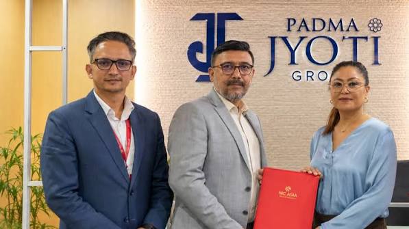 स्याकार ट्रेडिङ र एनआईसी एशिया बैंकबीच अटो लोन सम्झौता
