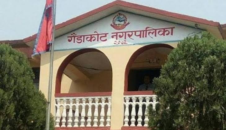 गैँडाकोटद्वारा बाढीपीडितलाई ३५ लाख सहयोग