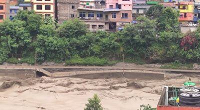 बाढी र पहिरोले कालीगण्डकी करिडोर अवरुद्ध, नेपाल-चीन व्यापार ठप्प