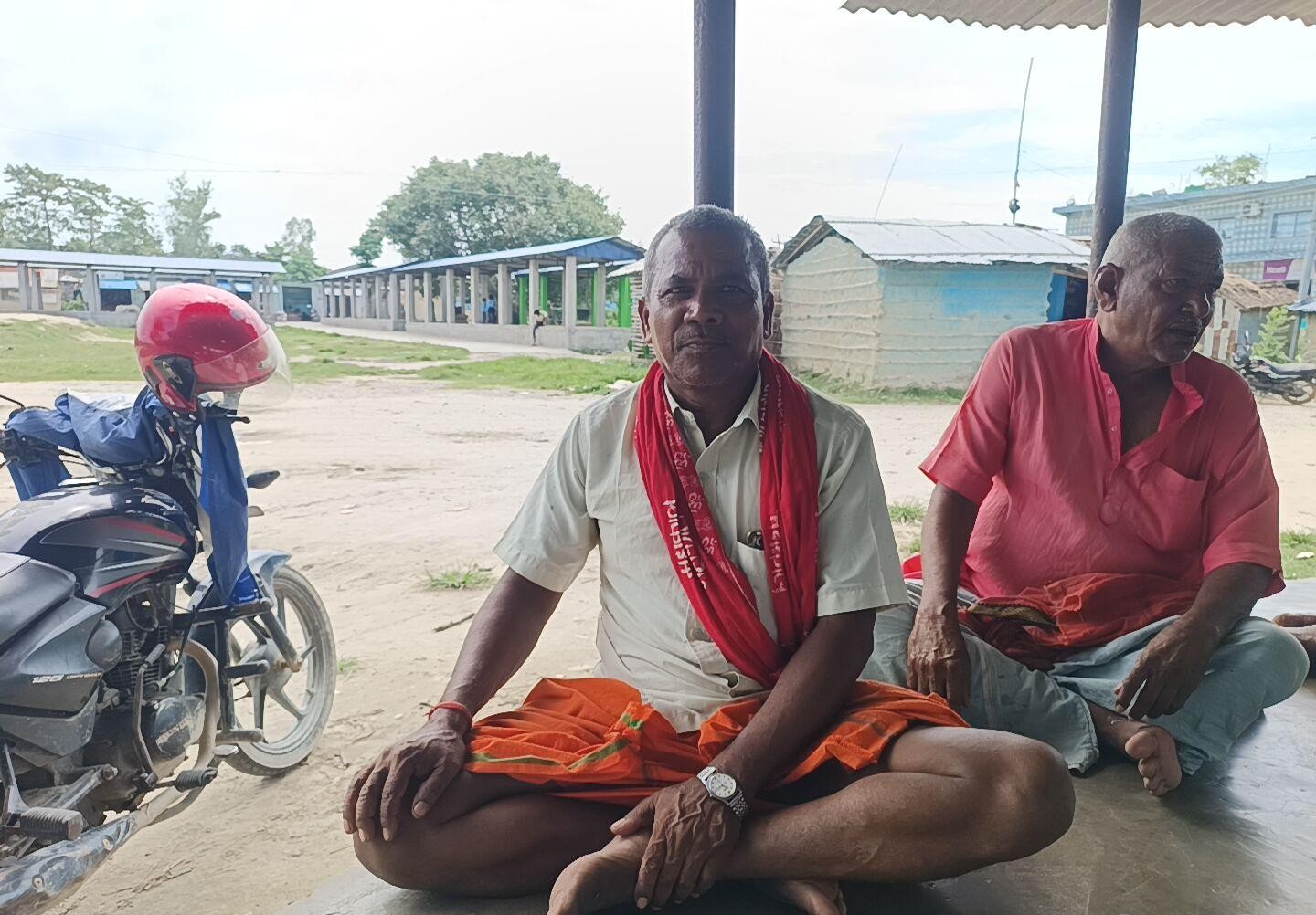 उखु बेचेर पनि ऋणमै किसान