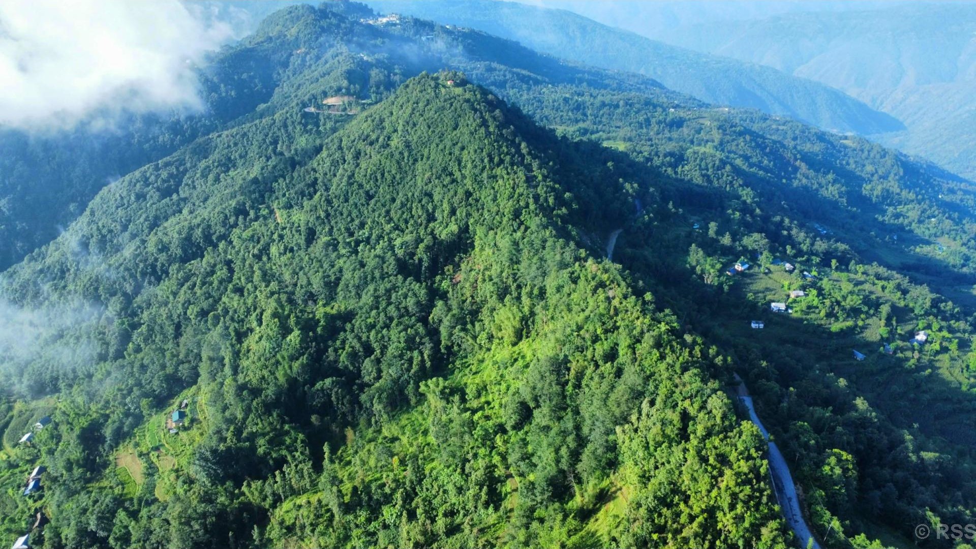 पदमार्ग र पूर्वाधारको विकाससँगै पर्यटकीय गन्तव्य बन्दै ऐतिहासिक कोटगढी