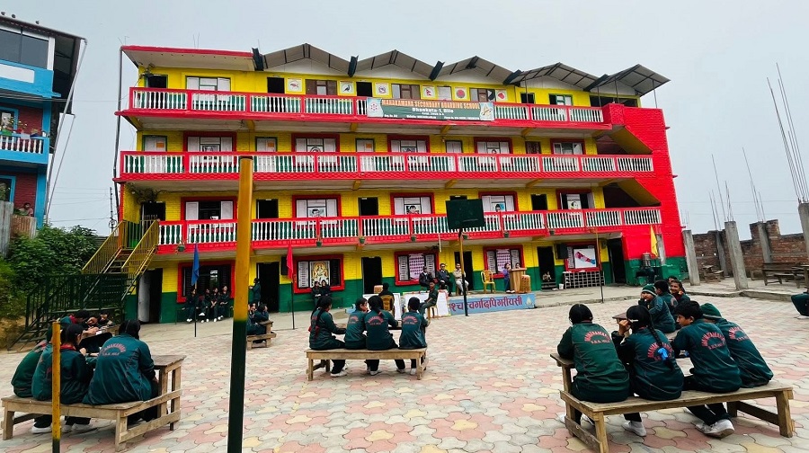 धनकुटाका निजी विद्यालयद्वारा बाढीपीडितलाई आठ लाख बढी सहयोग