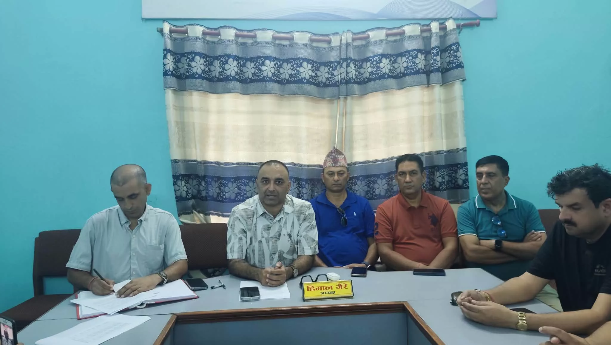 पश्चिमाञ्चल पेट्रोलियम डिलर्स एशोसिएसनद्वारा प्रधानमन्त्री राहत कोषमा ४० लाख सहयोग
