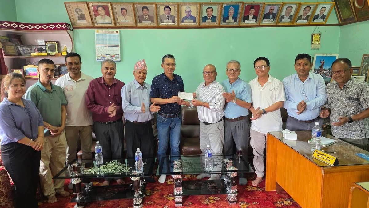 भोटेकोशी बाढीपीडितका लागि तनहुँ उद्योग वाणिज्य संघको १ लाख ५६ हजार सहयोग