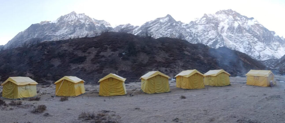 गणेश हिमाल बेसक्याम्पमा पहिलो पटक होटल-लज सञ्चालन