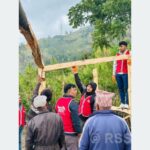 पहिरो प्रभावितलाई श्रमदानबाट अस्थायी आवास