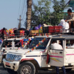 दसैँको चहलपहल बढ्यो, गाडीमा यात्रुको चाप