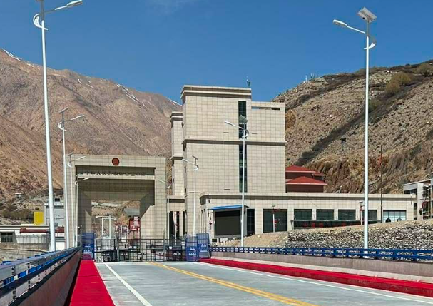 निर्माण सम्पन्न भएको हिल्साको मैत्रीपुल अझै सञ्चालनमा आएन