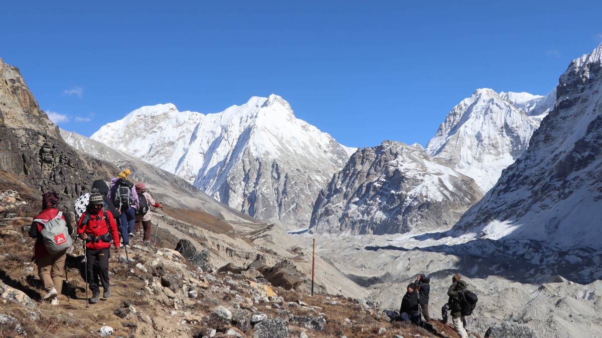 कञ्चनजंघामा पर्यटकको चहलपहल बढ्यो