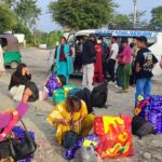 दसैँ मनाएपछि रोजगारीका लागि भारत फर्किनेको लस्कर