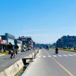 पोखरामा जीर्ण पोल र गुजुल्टिएका तार हटाएपछि फर्किएको सौन्दर्य
